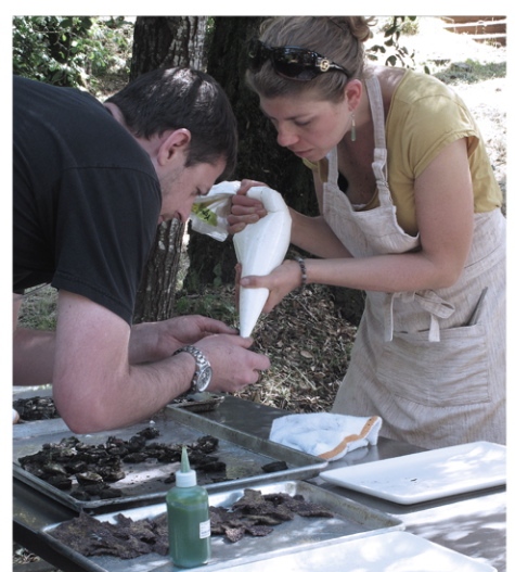 Sean and Reneé plating at Outstanding in the Field at Lindencroft Farm, 2013. (photo courtesy Reneé Baker)